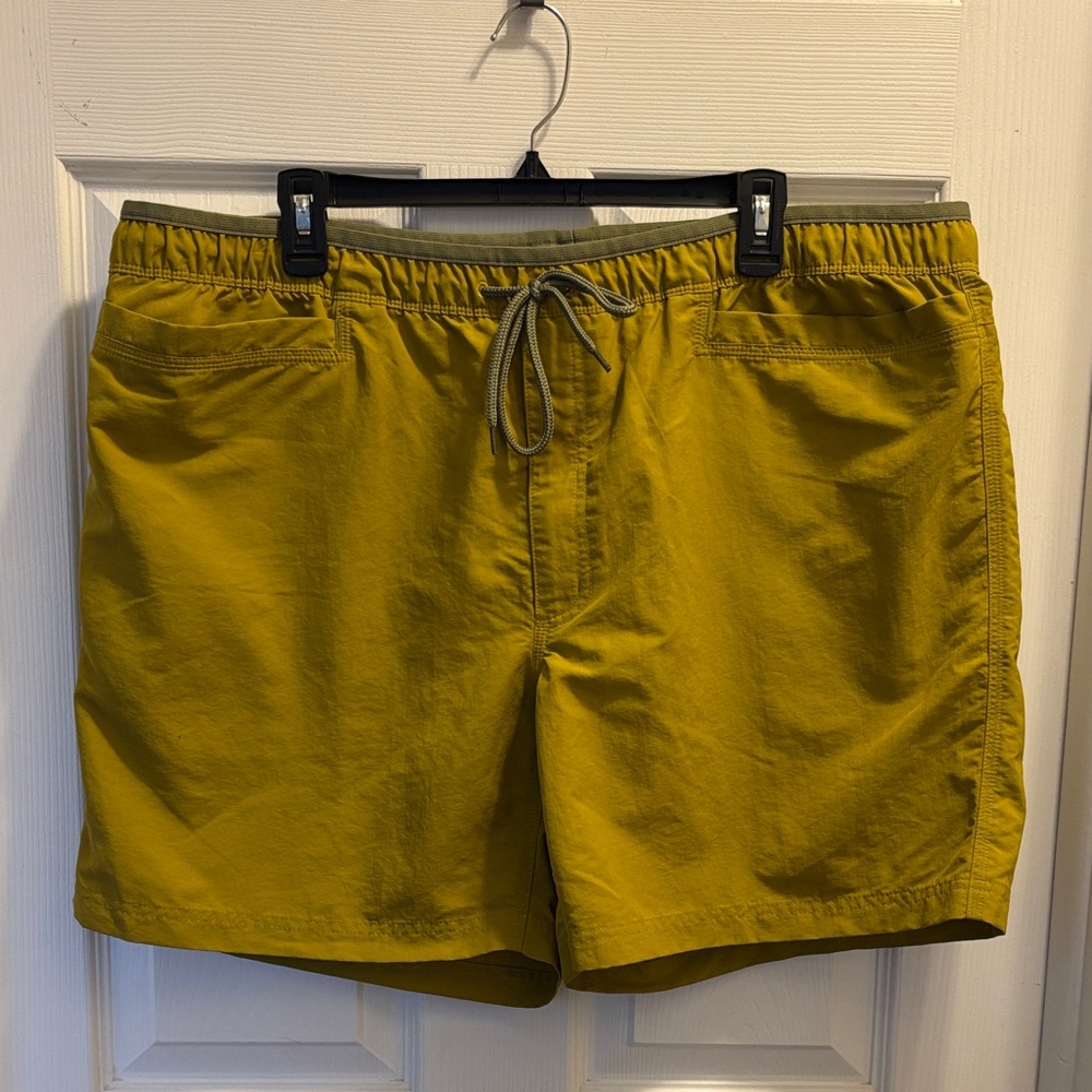 Duluth Trading Co Men's Grab Athletic Shorts, Verde, Size 2XL